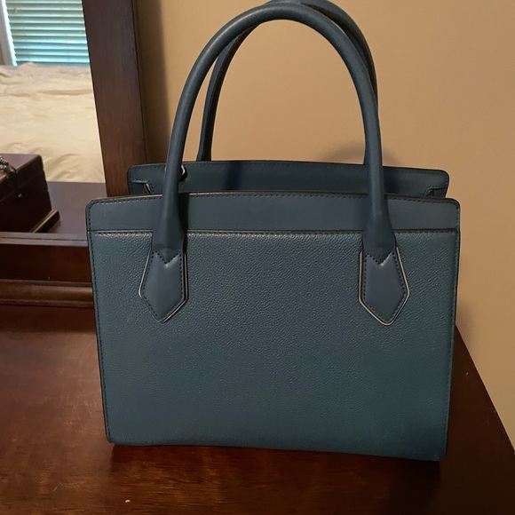 Michael Kors purse - Picture 2 of 3